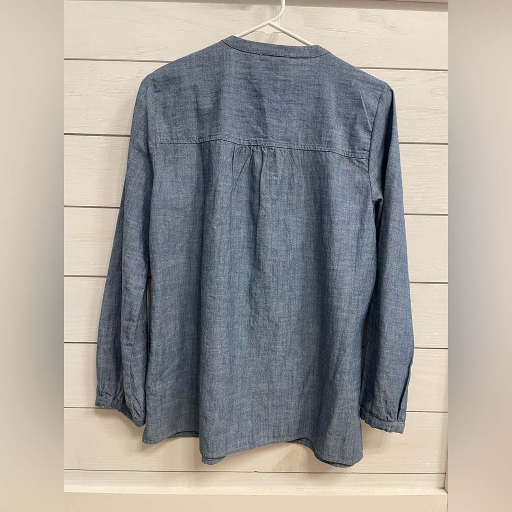 NWT JCrew Chambray Blue Embroidered Peasant Top Size Small - Picture 7 of 8
